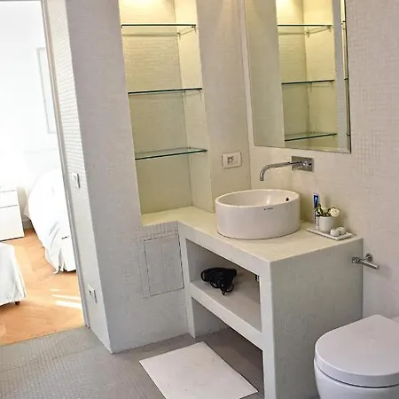 Apartment Piazza Di Spagna - - Family Rome